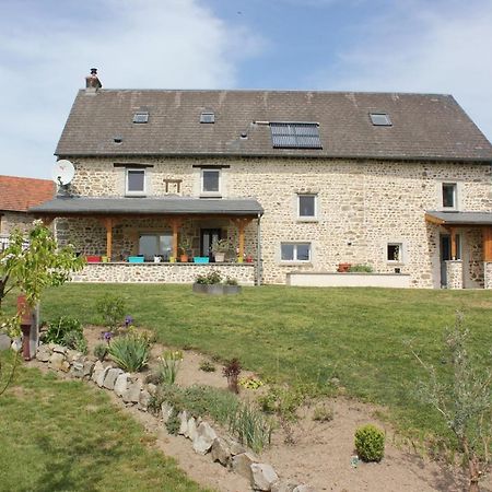 Maison Le Barrage Saint-Gervais-dʼAuvergne Exteriör bild